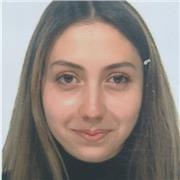 Offro lezioni private a bambini/ragazzi delle elementari e medie, organizzando lezioni in base alle loro esigenze.